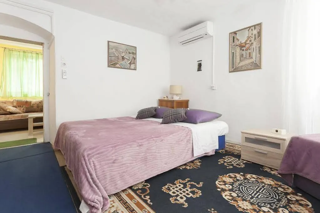 Apartment Franicevic Split