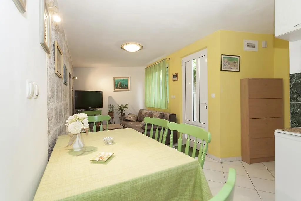 Apartment Franicevic Split 0*,  Hırvatistan