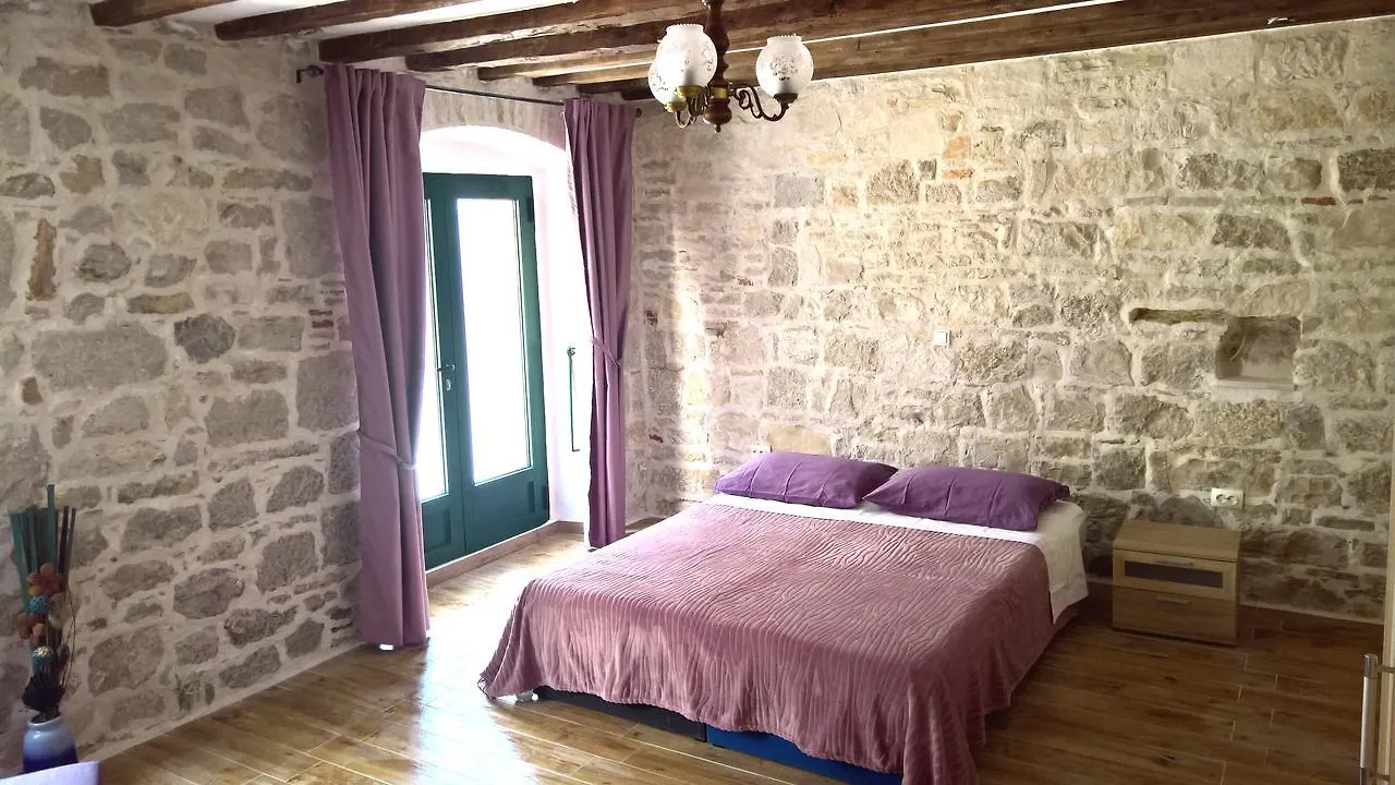 Apartment Franicevic Split